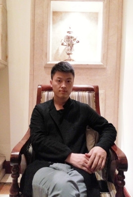 制片人杨亚林的第一张照片--成都认干亲服务网