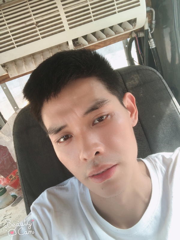 小董的第一张照片--成都认干亲服务网