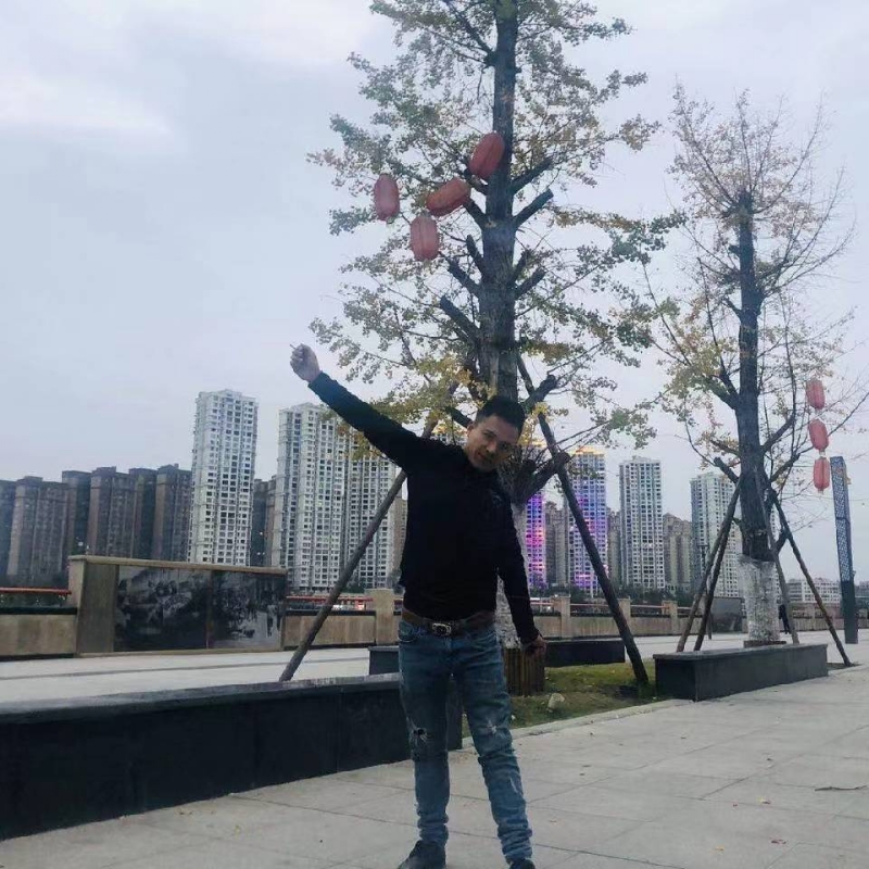 空空的房间的第一张照片--成都认干亲服务网